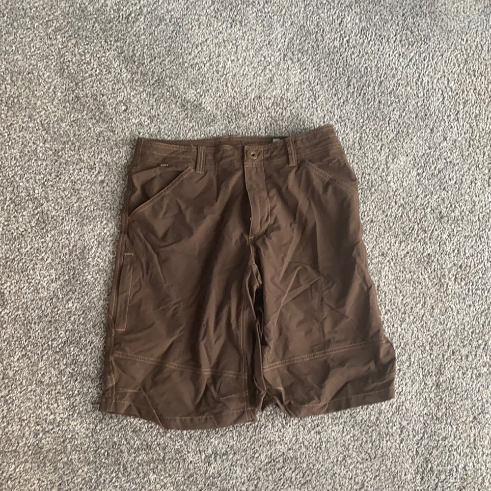 Men’s Kuhl shorts